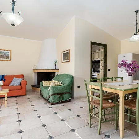 アパート Casa Degli Ulivi カーラ・リベロット