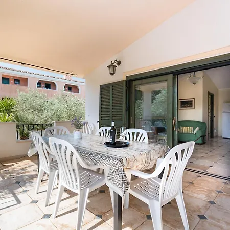 Casa Degli Ulivi Apartment Cala Liberotto
